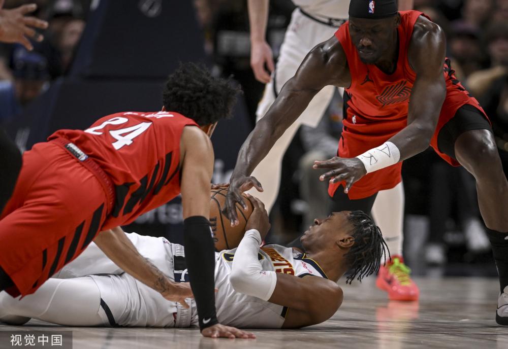 两队都致力 两队都致力